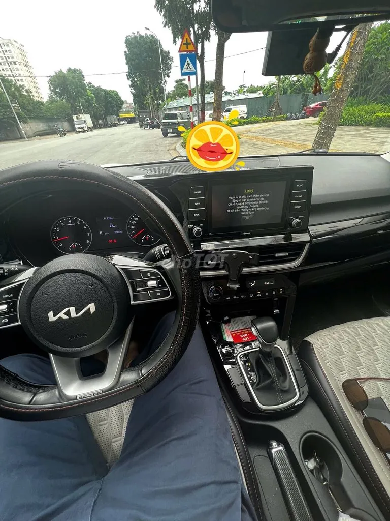 Kia Seltos 2022 photo 2
