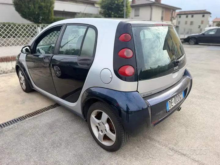 Smart Forfour 2006 photo 3
