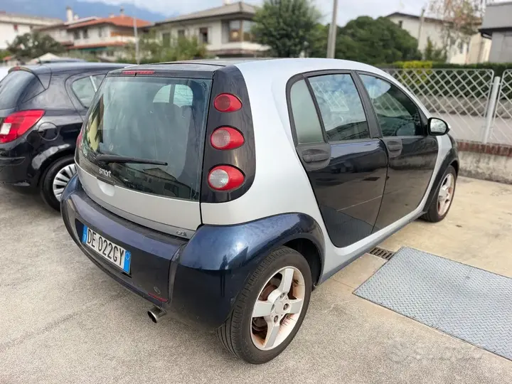 Smart Forfour 2006 photo 5