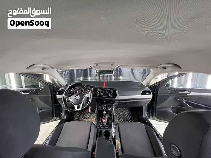 Volkswagen Jetta 2019 photo 3