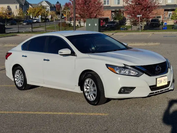 Nissan Altima 2016 photo 2