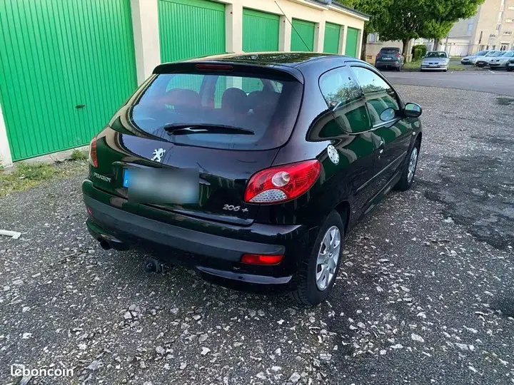 Peugeot 206 2009 photo 2