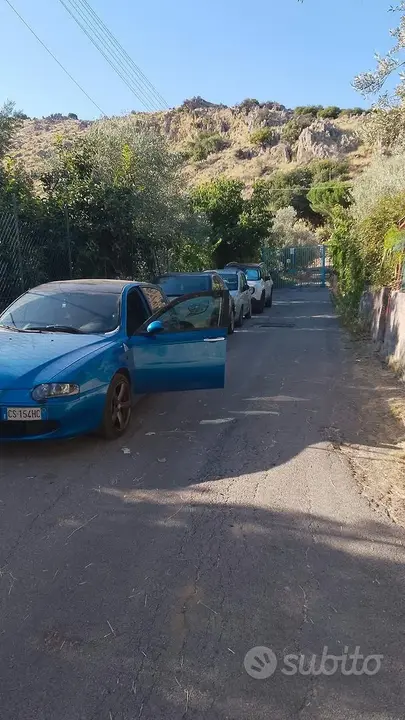 Alfa Romeo 147 2004 photo 2