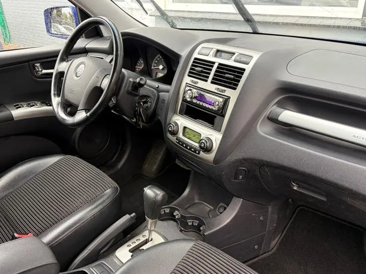 Kia Sportage 2005 photo 2