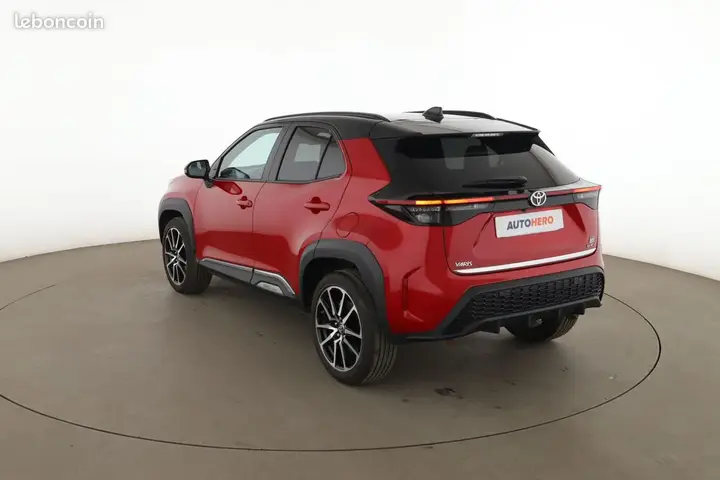 Toyota Yaris Cross 2024 photo 2