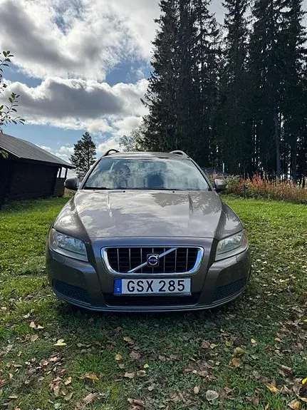 Volvo V70 2008 photo 2