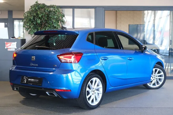 Seat Ibiza 2022 photo 2