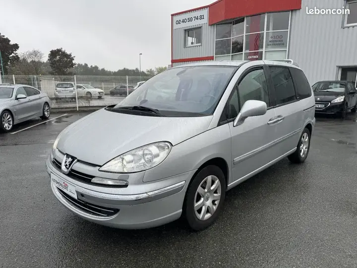 Peugeot 807