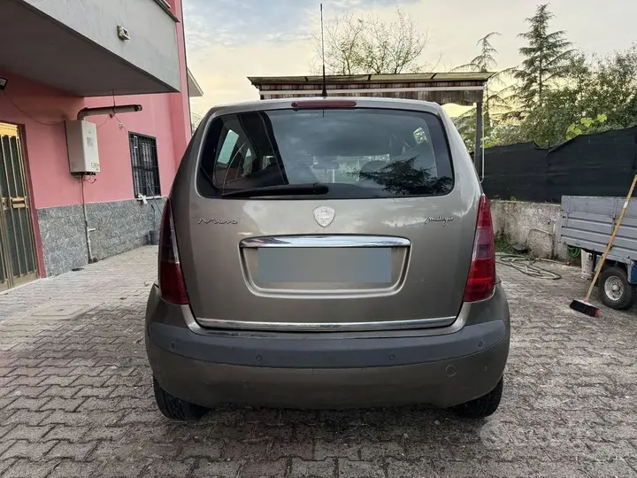 Lancia Musa 2004 photo 3