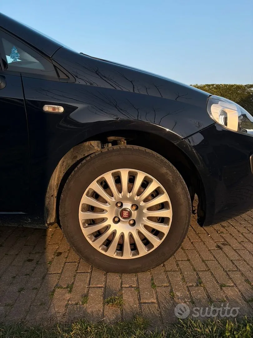 Fiat Punto Evo 2013 photo 3