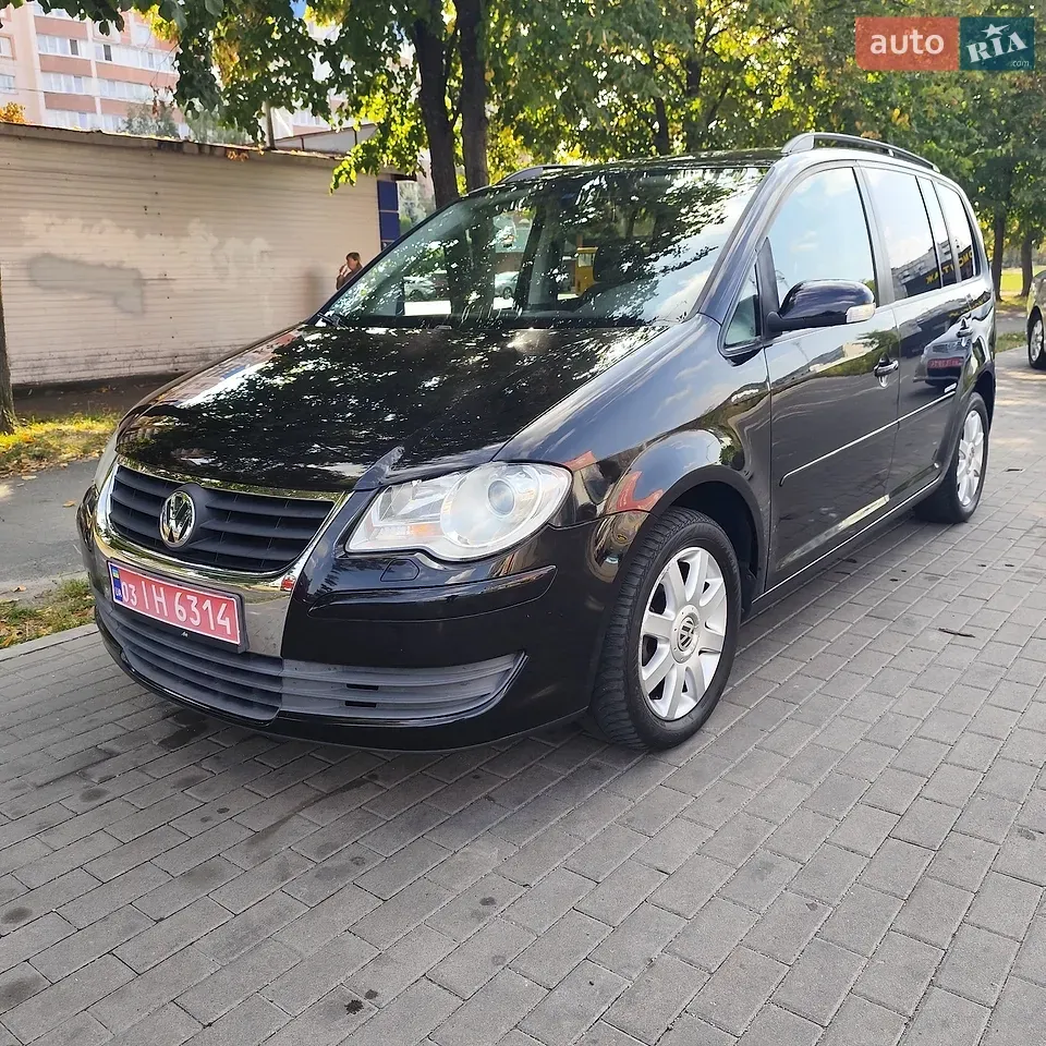 Volkswagen Touran 2008 photo 3