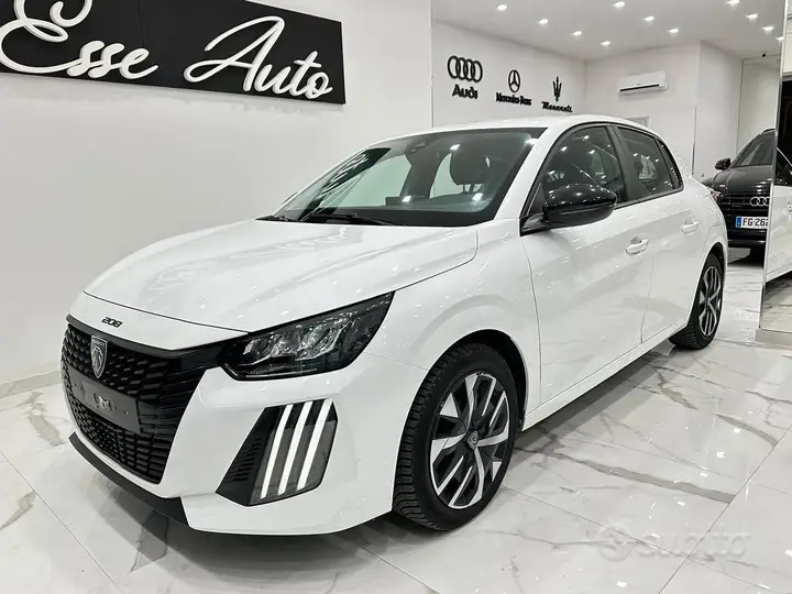 Peugeot 208 2024 photo 4