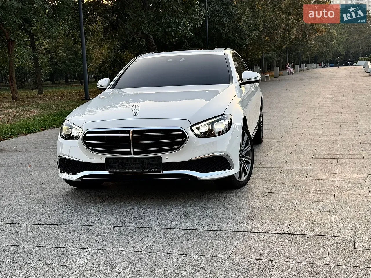 Mercedes-Benz E-Class 2023 photo 5