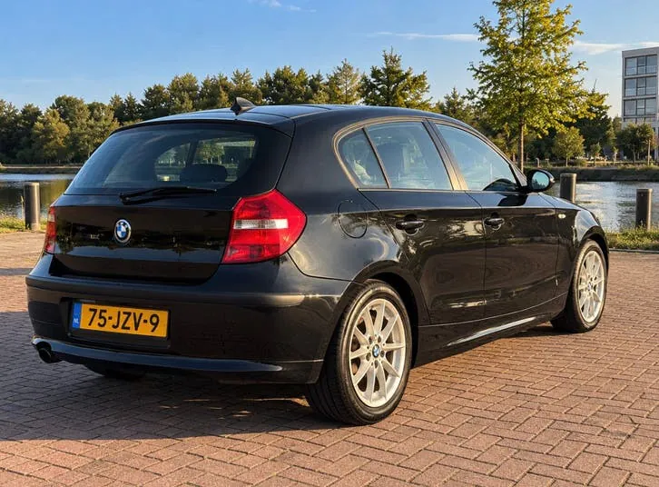 BMW 1Serie 2009 photo 2