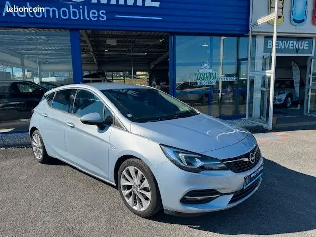 Opel Astra 2019 photo 2