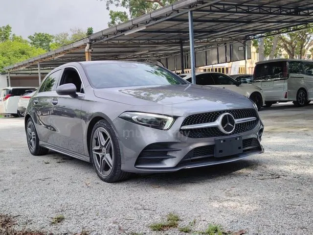 Mercedes-Benz A180