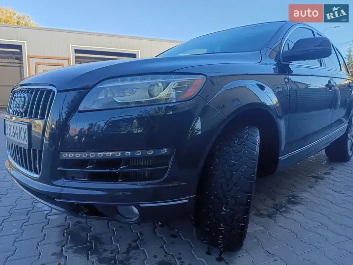 Audi Q7 2013 photo 4