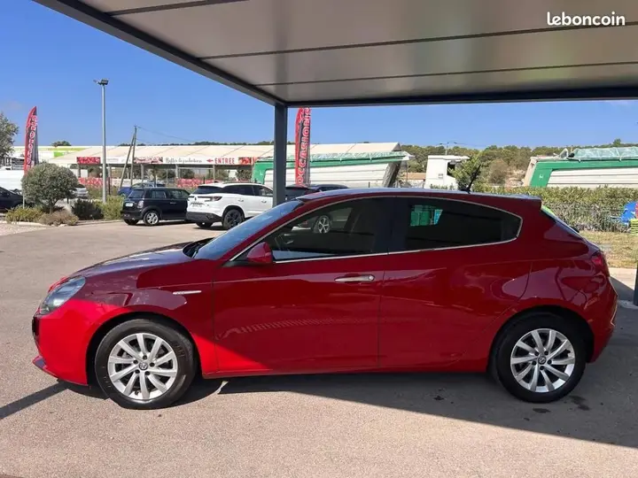 Alfa Romeo Giulietta 2017 photo 3