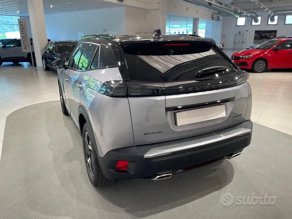 Peugeot 2008 2025 photo 3