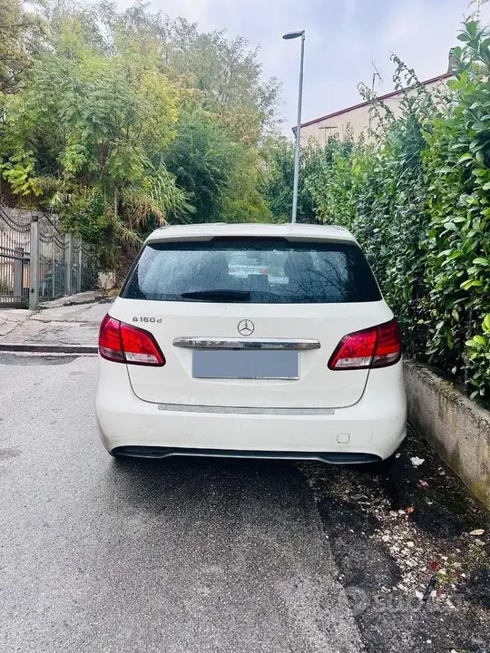 Mercedes-Benz B-Class 2017 photo 3