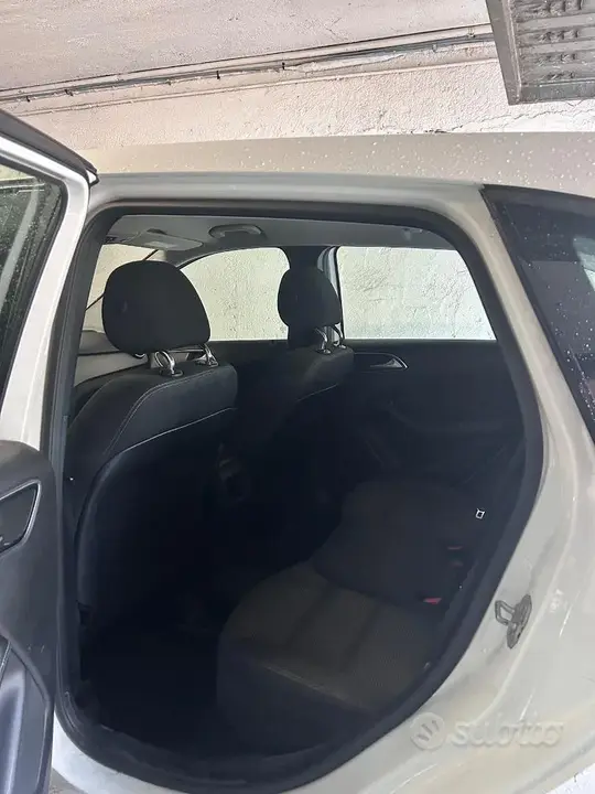 Mercedes-Benz B-Class 2017 photo 4