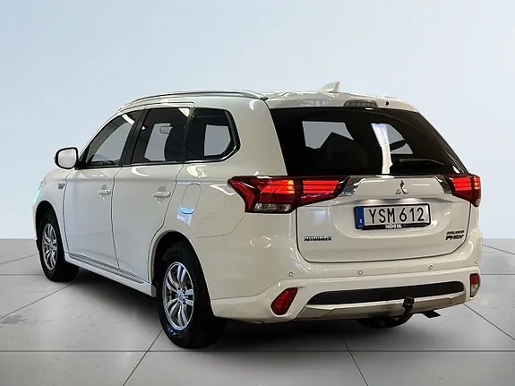 Mitsubishi Outlander 2018 photo 5