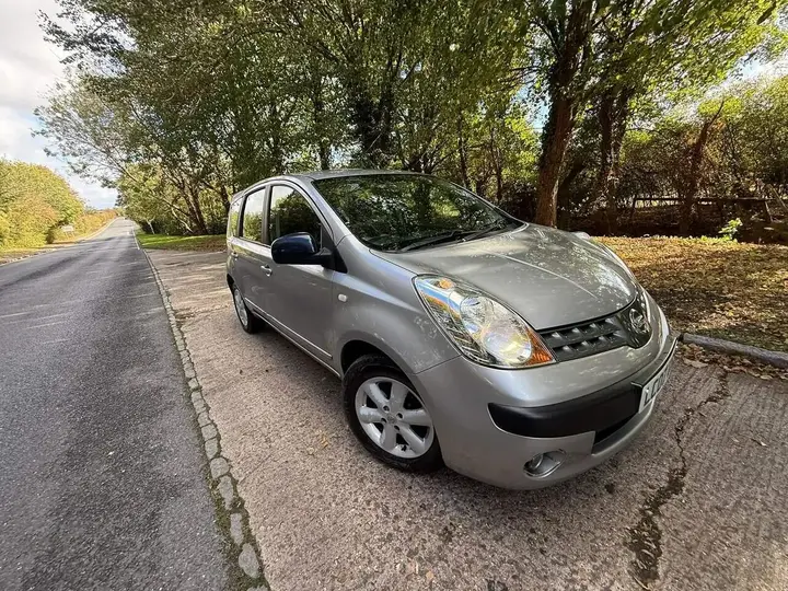 Nissan Note 2007 photo 4