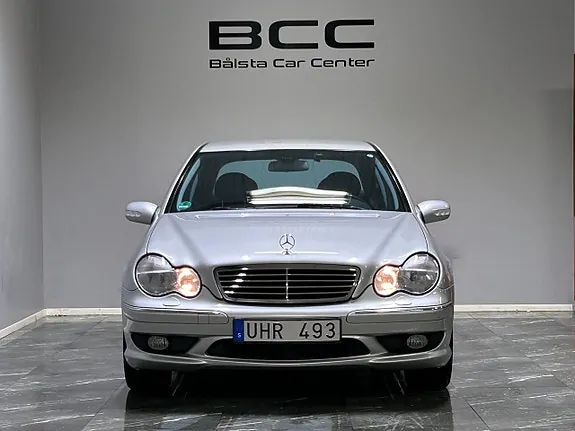 Mercedes-Benz C32 2004 photo 3