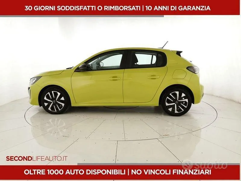 Peugeot 208 2023 photo 2