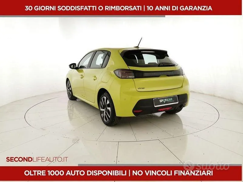 Peugeot 208 2023 photo 3