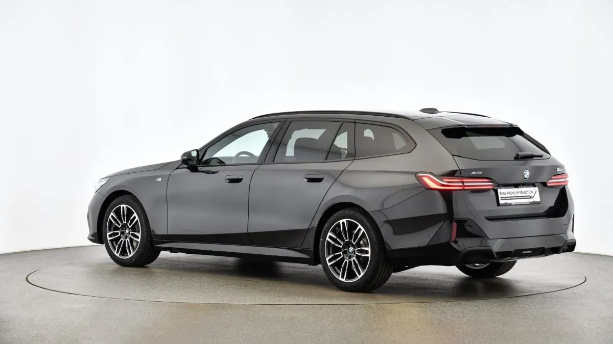 BMW 5 Series 2025 photo 3