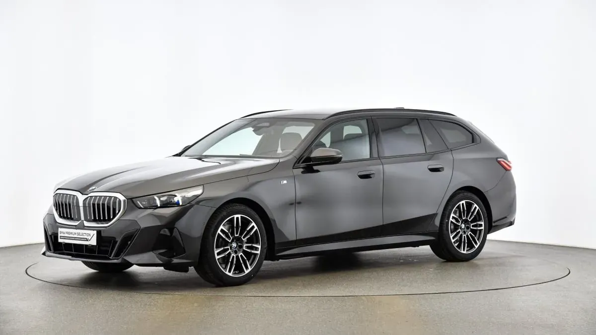 BMW 5 Series 2025 photo 2