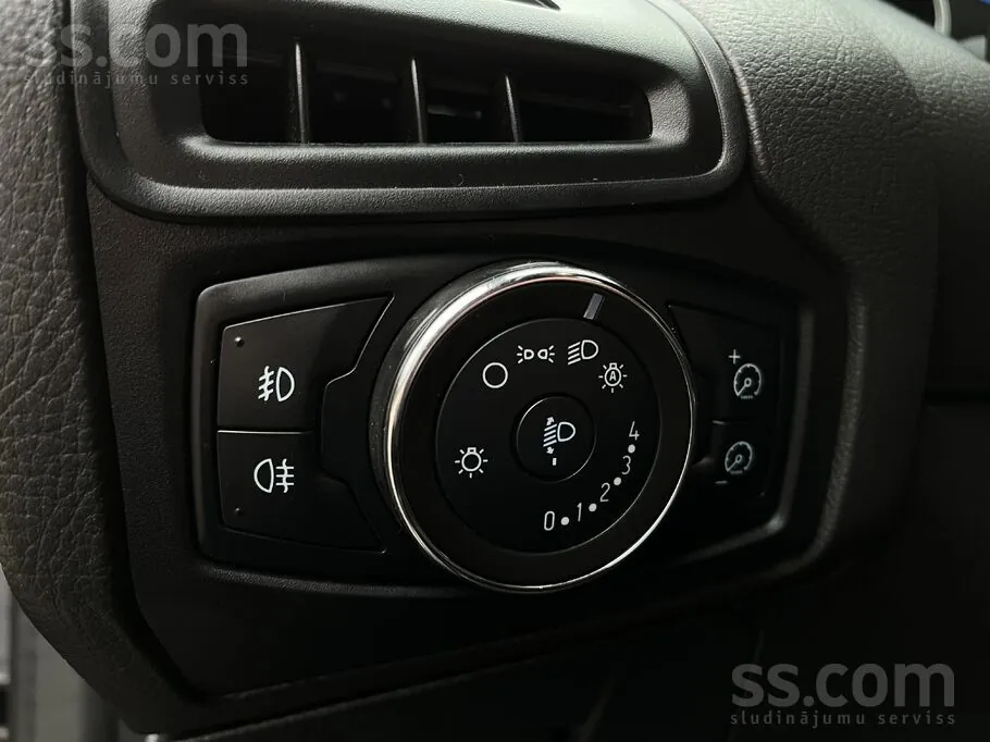 Ford Focus 2011 photo 5