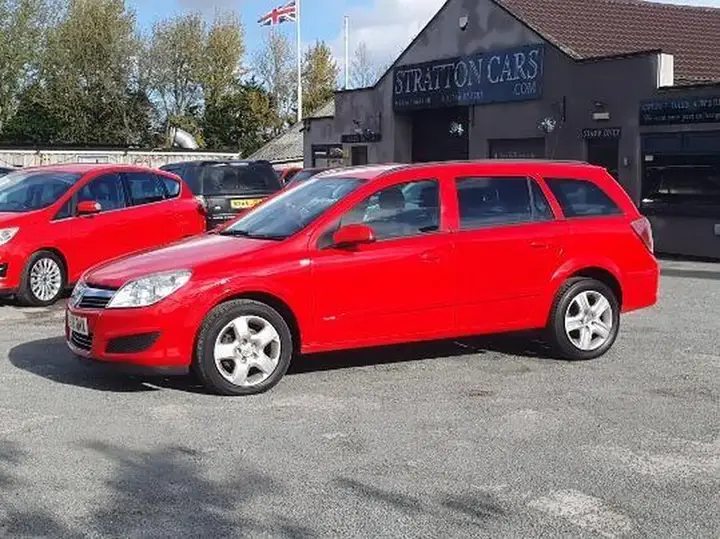 Vauxhall Astra 2008 photo 4