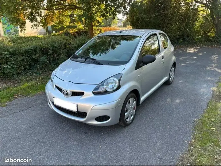 Toyota Aygo 2009 photo 2