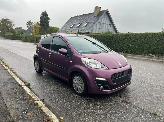 Peugeot 107 2013 photo 2