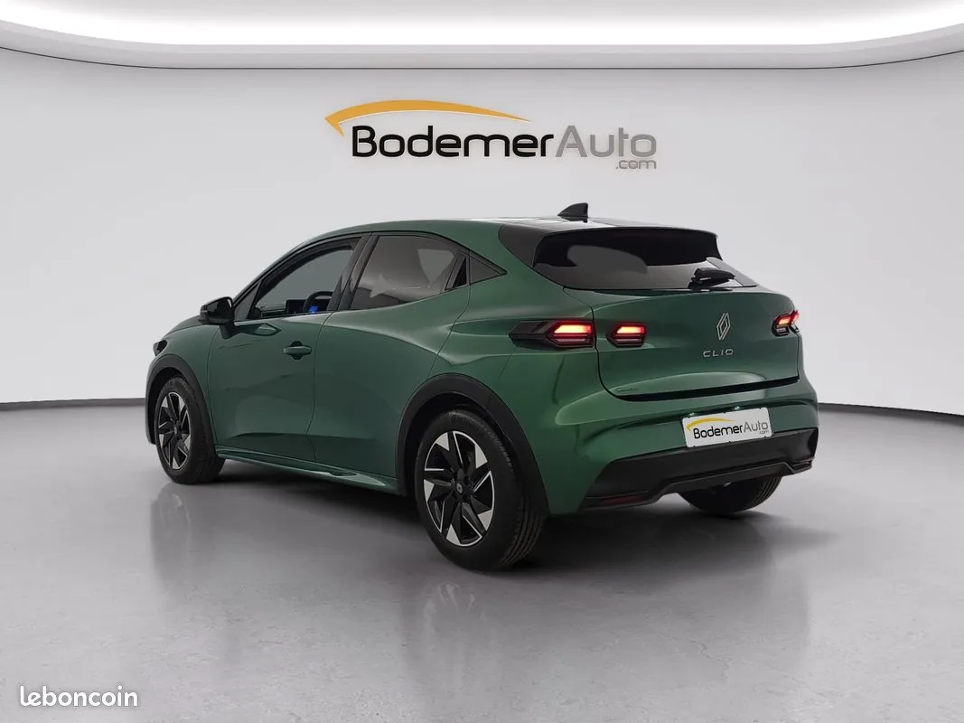 Renault Clio 2026 photo 3