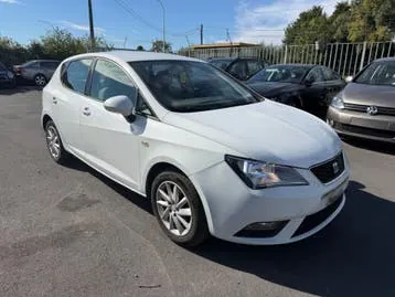 Seat Ibiza 2012 photo 2