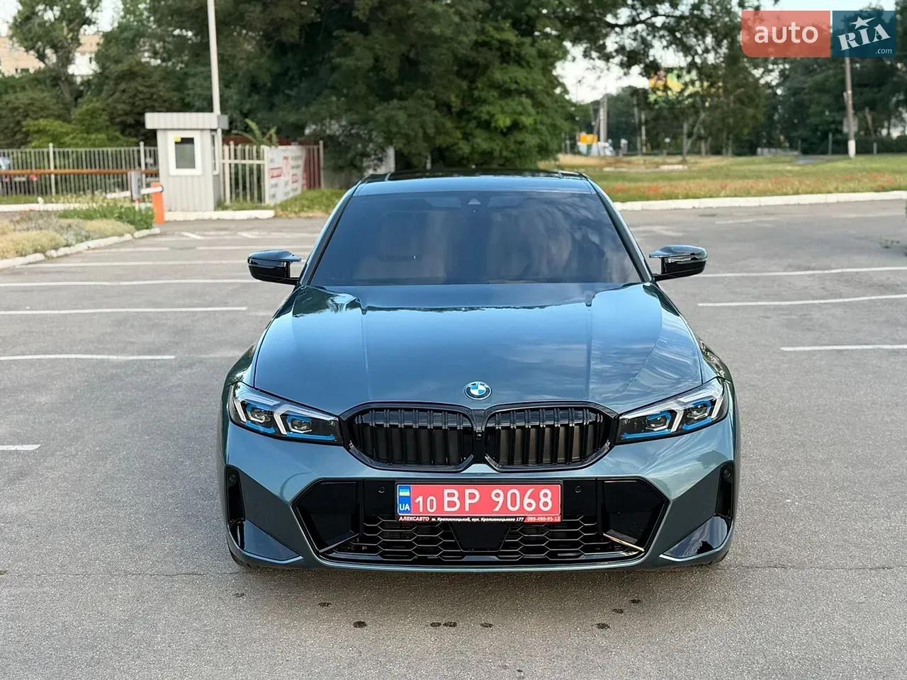 BMW 3 Series 2021 photo 3