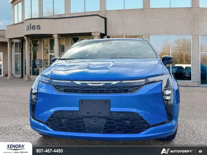 Chrysler Pacifica 2027 photo 3