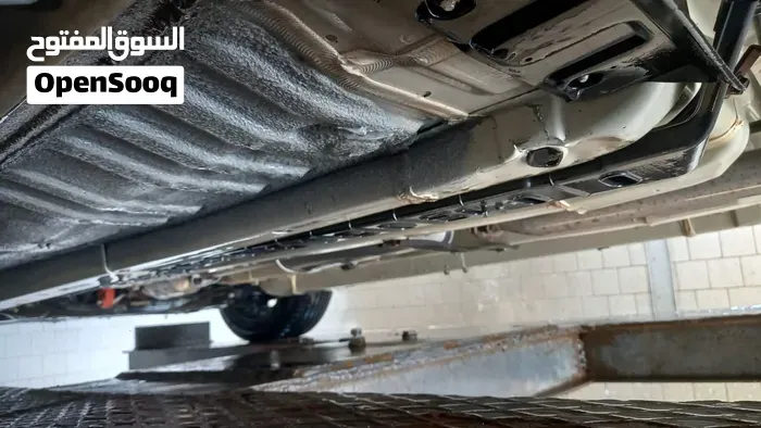 BMW 5 Series 2012 photo 3