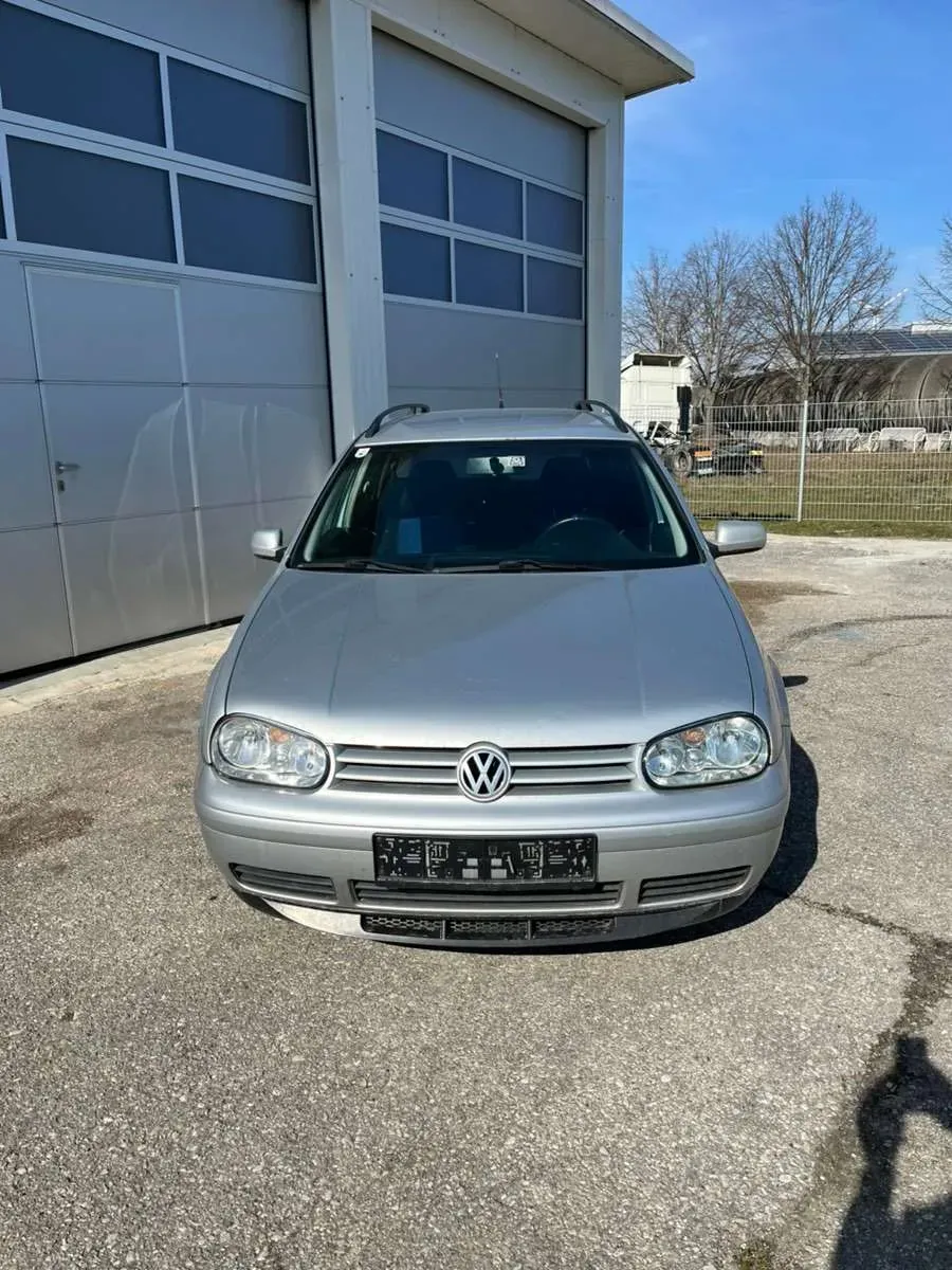 Volkswagen Golf 2001 photo 3