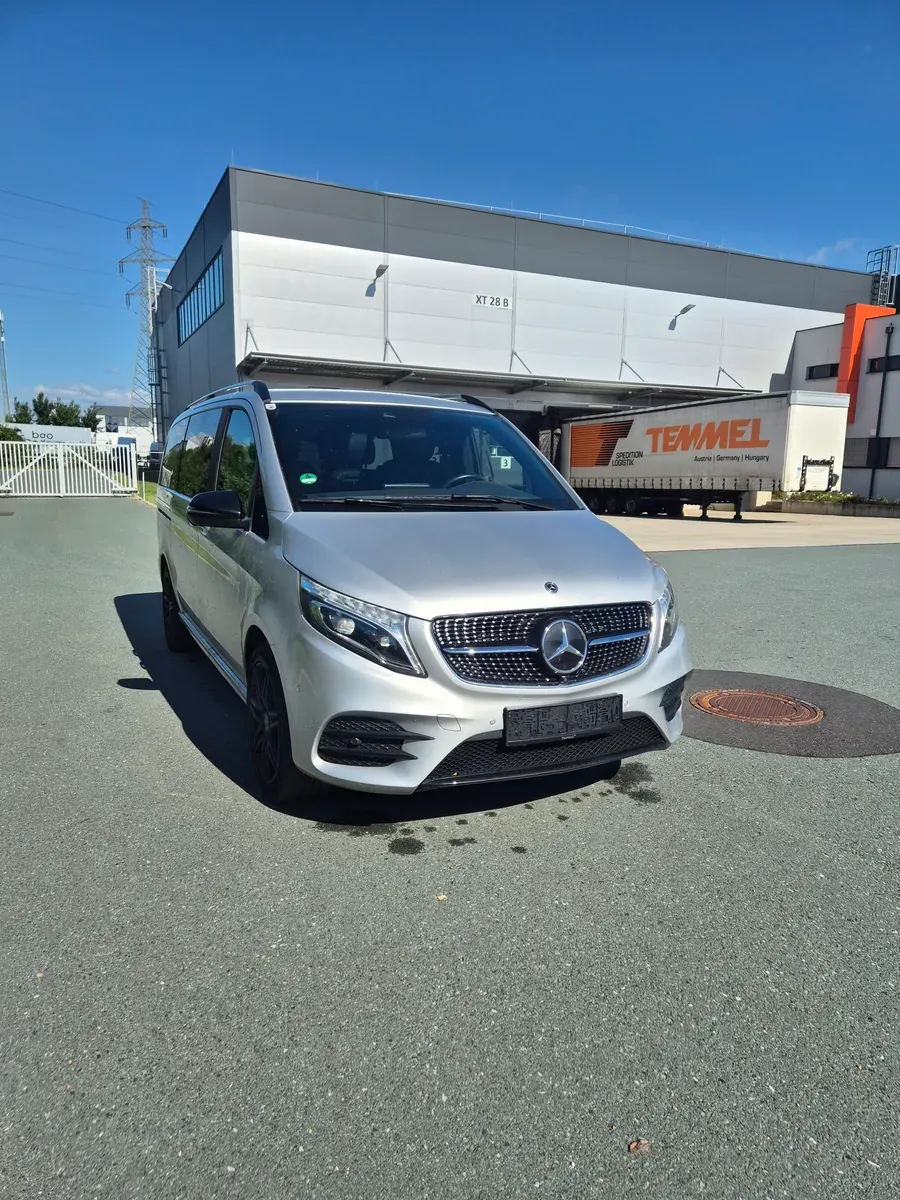 Mercedes-Benz V-Class 2022 photo 3