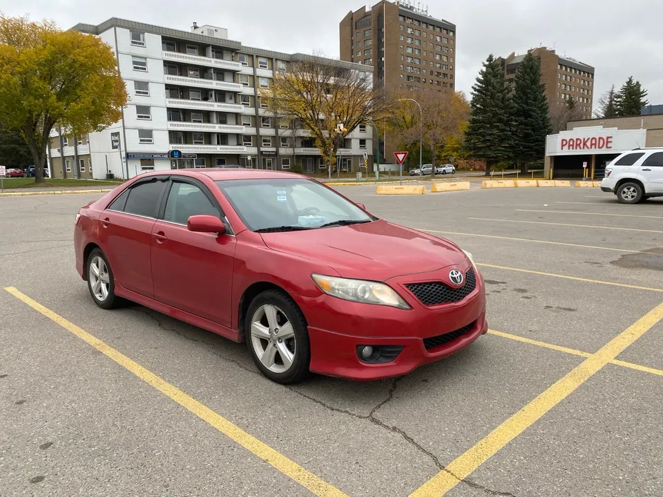 Toyota Camry 2010 photo 2