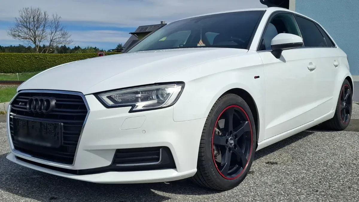 Audi A3 2018 photo 2