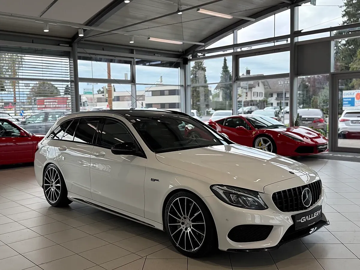 Mercedes-Benz C-Class 2016 photo 3