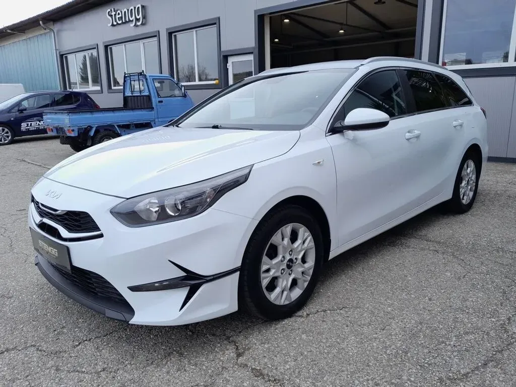 Kia Ceed 2023 photo 3