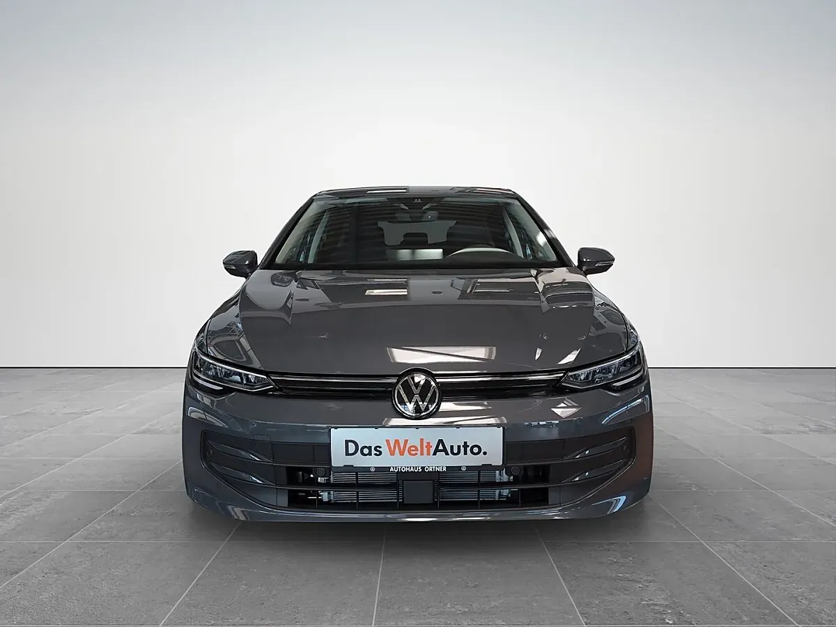 Volkswagen Golf 2026 photo 2