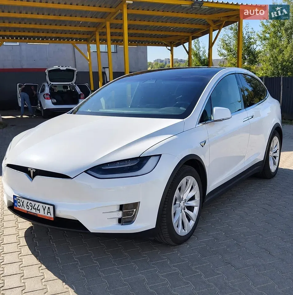 Tesla Model X 2017 photo 5