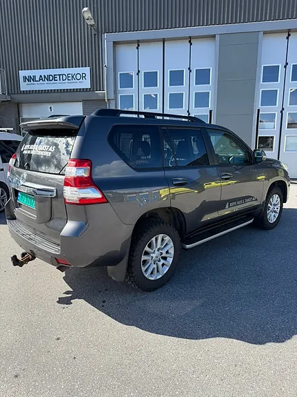Toyota Land Cruiser 2016 photo 5
